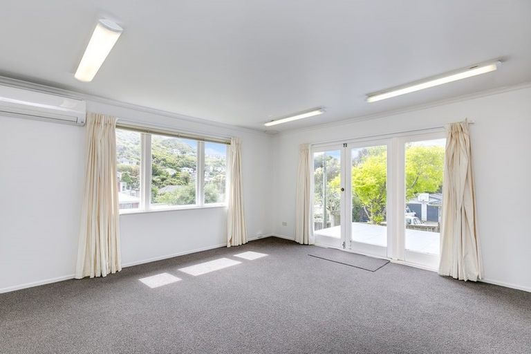Photo of property in 9 Hollies Crescent, Johnsonville, Wellington, 6037