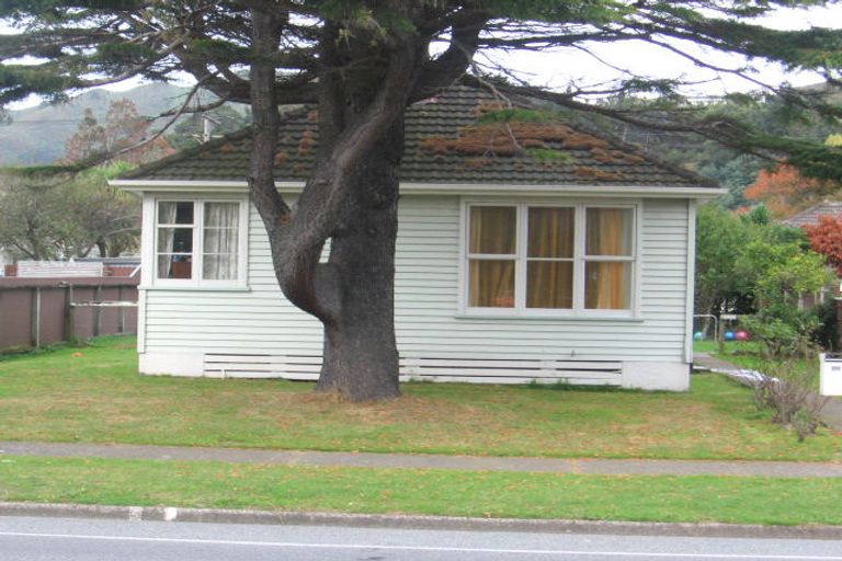 Photo of property in 205 Cambridge Terrace, Naenae, Lower Hutt, 5011