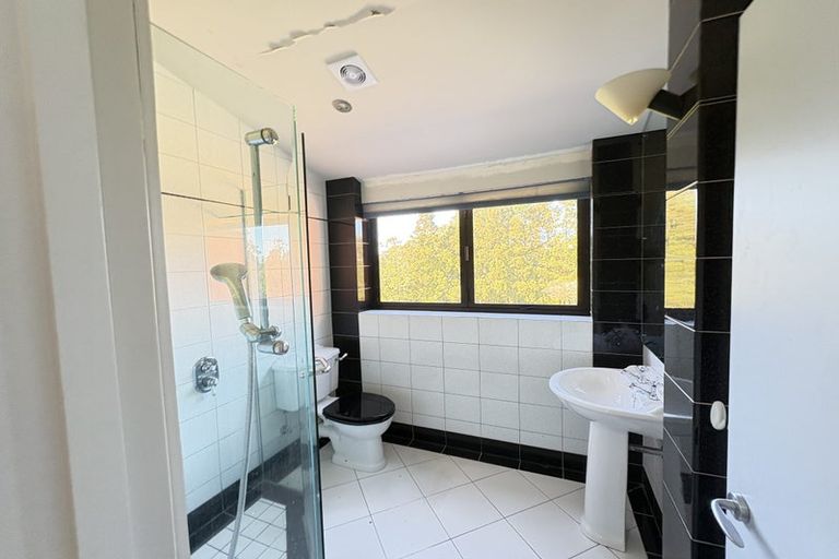 Photo of property in 123 Pomona Road, Kumeu, 0891