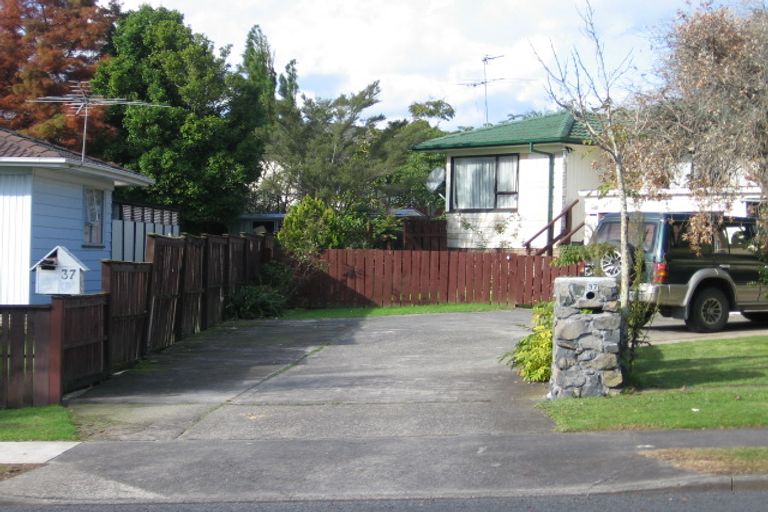 Photo of property in 1/37 Diorella Drive, Clover Park, Auckland, 2019