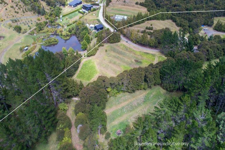 Photo of property in 61 Spikes Way, Whitianga, 3510