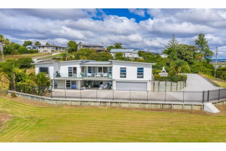 Photo of property in 82 Weavers Crossing Road, Huntly, 3771