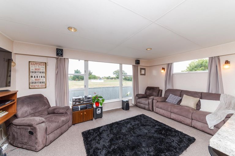 Photo of property in 14 Hartley Place, Awapuni, Palmerston North, 4412