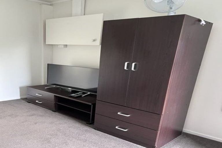 Photo of property in 906 Beach Road, Waiake, Auckland, 0630