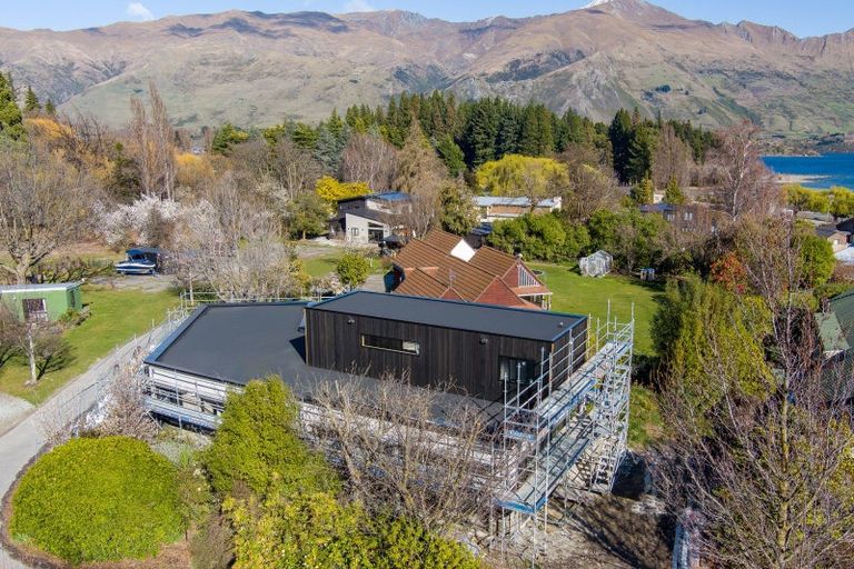 Photo of property in 6 Kidson Lane, Wanaka, 9305