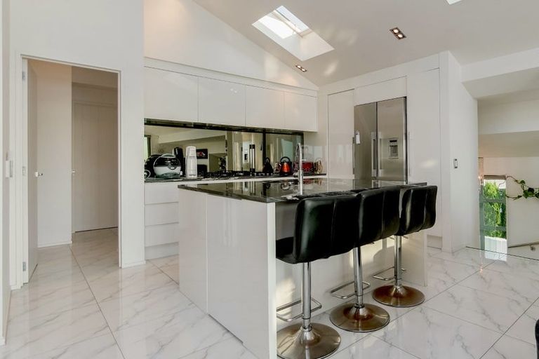 Photo of property in 16 Bucklands Beach Road, Bucklands Beach, Auckland, 2012