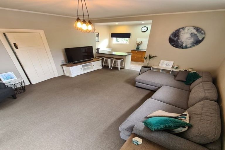 Photo of property in 32 Balfour Street, Mornington, Wellington, 6021