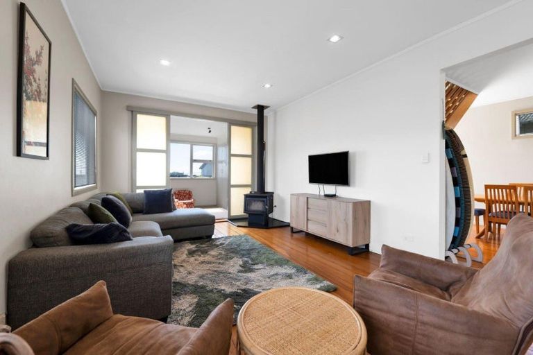 Photo of property in 22 Downe Street, New Plymouth, 4310