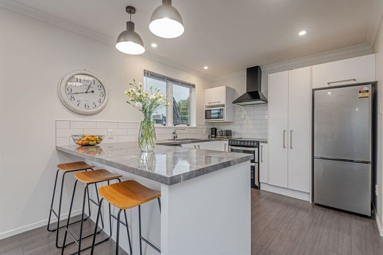 Photo of property in 27 Karamea Crescent, Kelvin Grove, Palmerston North, 4414