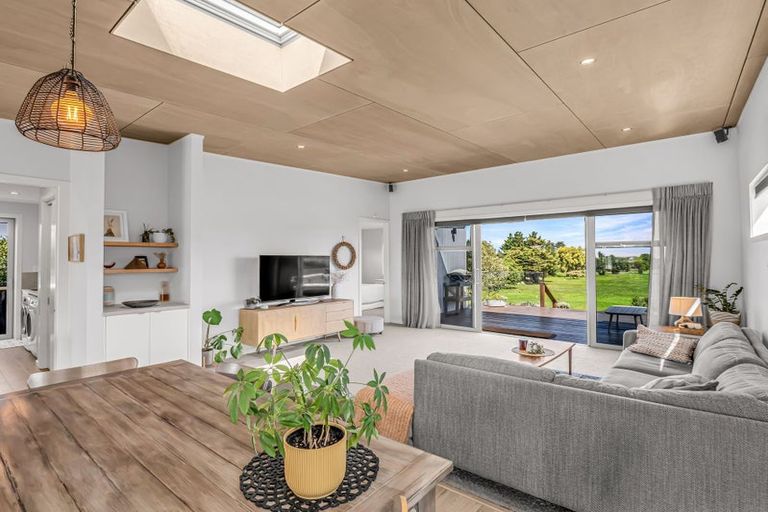 Photo of property in 5a Toi Street, Tawhero, Wanganui, 4501