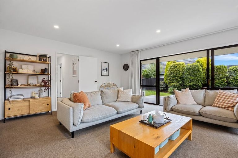 Photo of property in 19 Rubens Place, Burnside, Christchurch, 8053