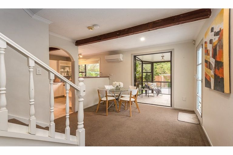 Photo of property in 405 Avonhead Road, Avonhead, Christchurch, 8042