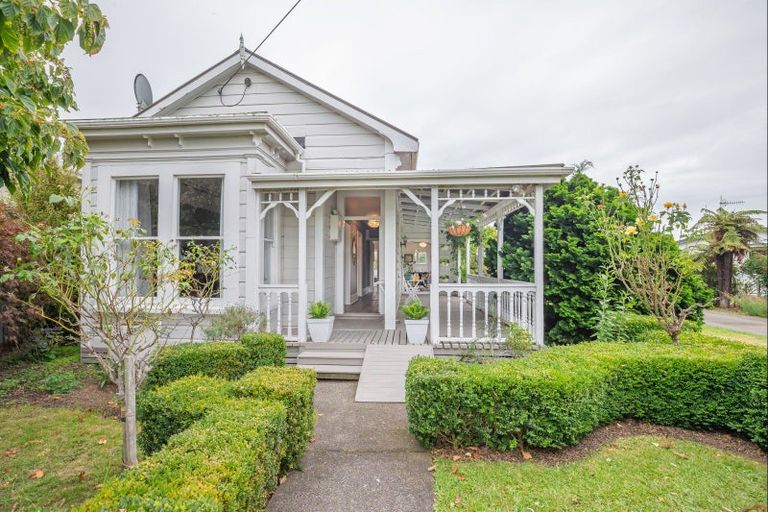 Photo of property in 165 Cambridge Street, Levin, 5510