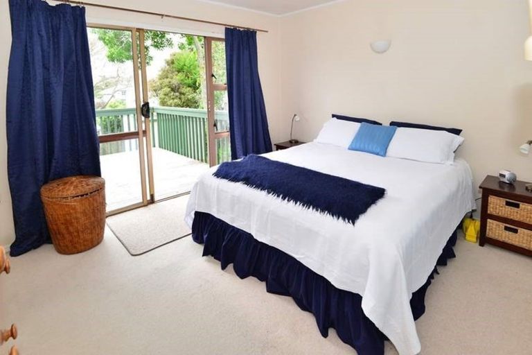 Photo of property in 51 Gledstane Road, Stanmore Bay, Whangaparaoa, 0932