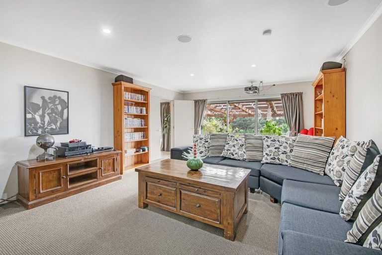 Photo of property in 42 Urumaraki Avenue, Helensville, 0800