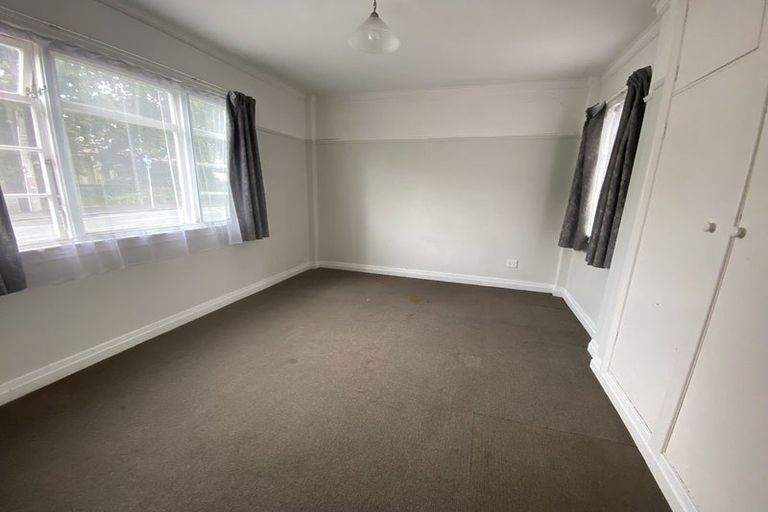 Photo of property in Norton Flats, 1/302 Willis Street, Aro Valley, Wellington, 6011