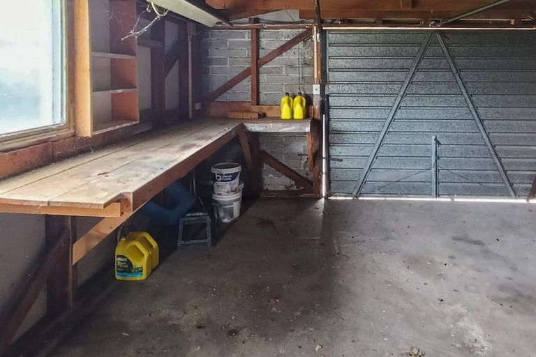 Photo of property in 17 Roberts Road, Hei Hei, Christchurch, 8042