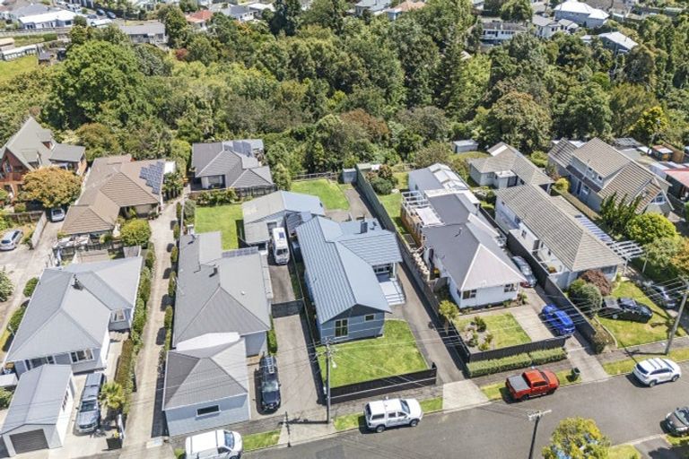 Photo of property in 17 Tainui Street, Welbourn, New Plymouth, 4312