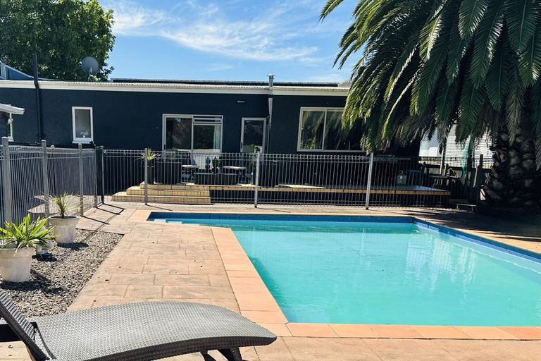 Photo of property in 1107 Caroline Road, Mayfair, Hastings, 4122