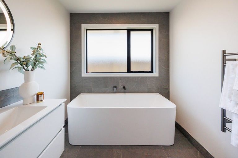 Photo of property in 87 Freedom Drive, Kelvin Grove, Palmerston North, 4470