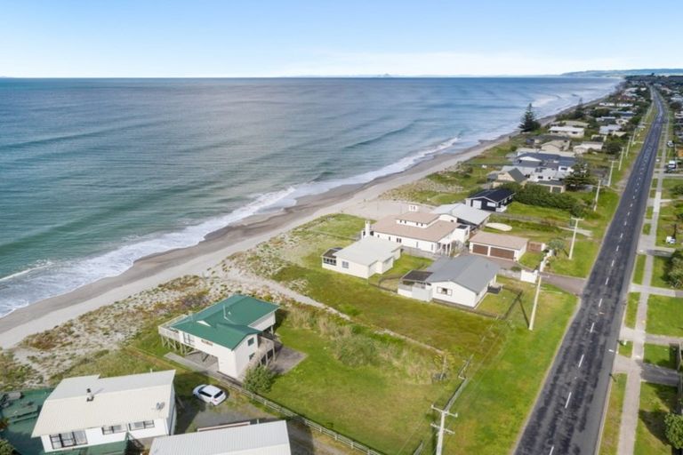 Photo of property in 425 Pukehina Parade, Pukehina, Te Puke, 3189