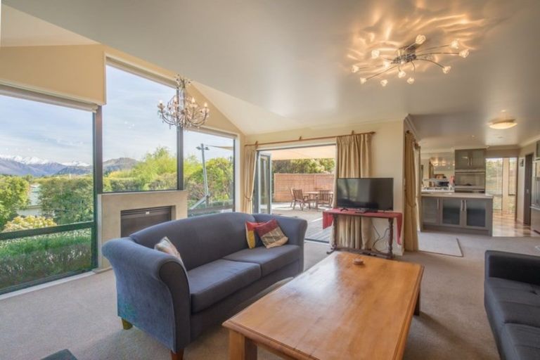 Photo of property in 65 Warren Street, Wanaka, 9305