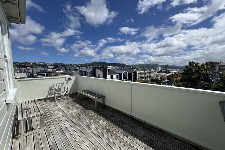 Photo of property in 77 Brougham Street, Mount Victoria, Wellington, 6011