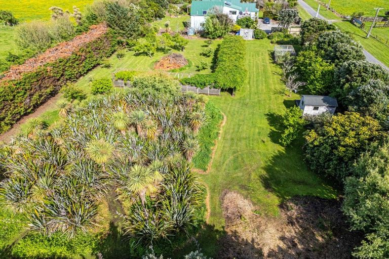 Photo of property in 21a Atkinson Avenue, Otaki Beach, Otaki, 5512