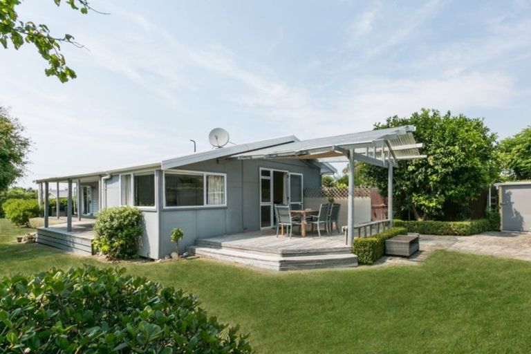 Photo of property in 24 Airini Road, Waimarama, 4294