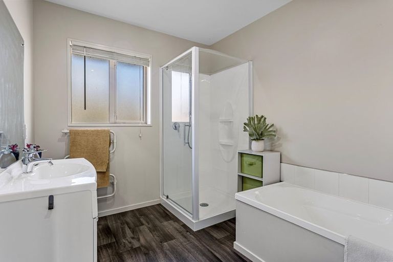 Photo of property in 8 Elm Drive, Rangiora, 7400