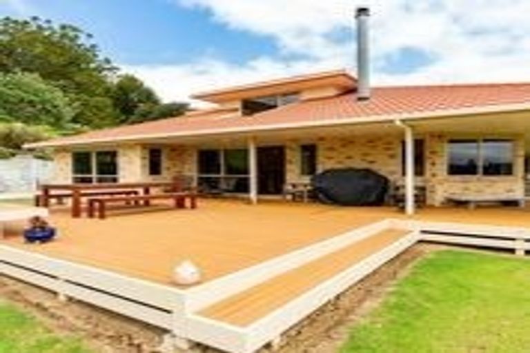 Photo of property in 73 Erskine Road, Maunu, Whangarei, 0110