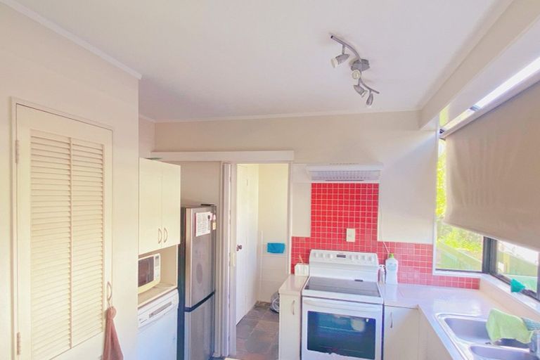 Photo of property in 2/717 East Coast Road, Browns Bay, Auckland, 0630