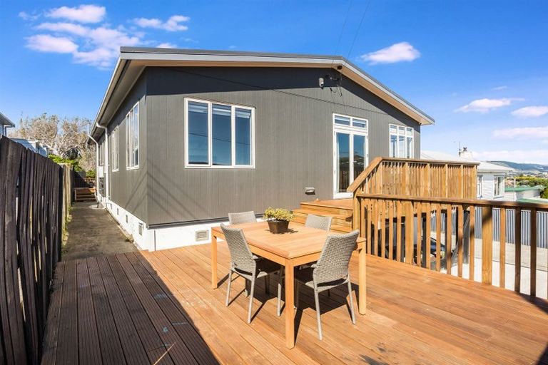 Photo of property in 6 Herewini Street, Titahi Bay, Porirua, 5022