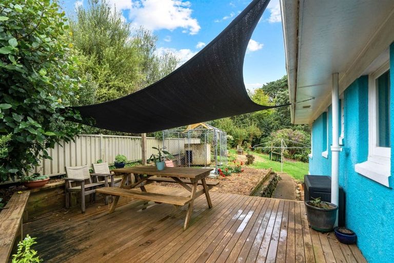 Photo of property in 5 Adams Place, Te Kamo, Whangarei, 0112