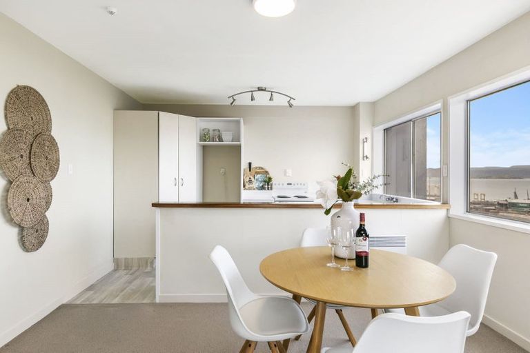 Photo of property in Mansfield Towers, 1 Grant Road, Thorndon, Wellington, 6011