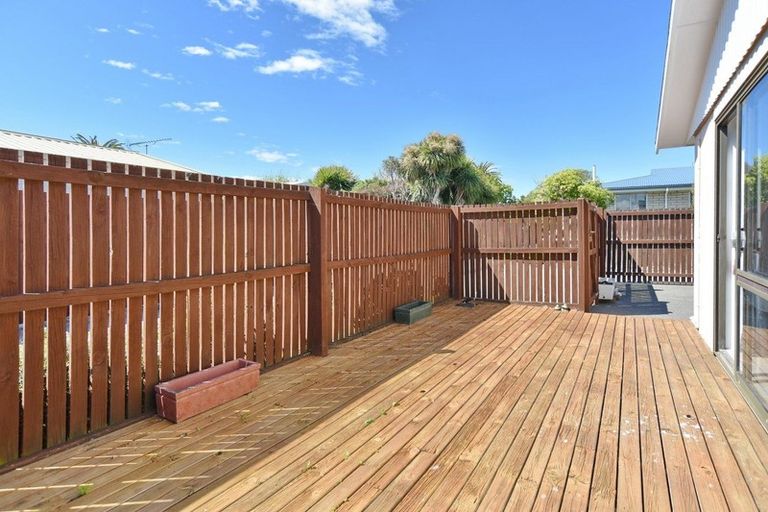 Photo of property in 2/63 Bridge Street, New Brighton, Christchurch, 8062