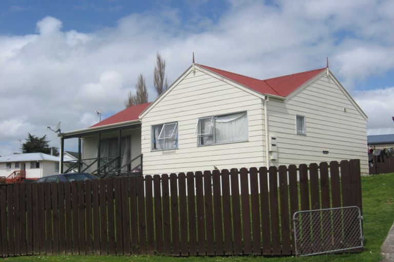 Photo of property in 2 Trounson Avenue, Clendon Park, Auckland, 2103