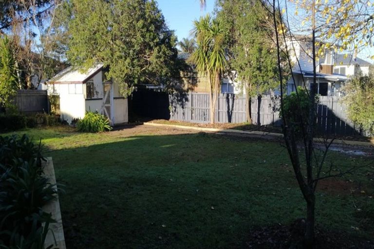 Photo of property in 21 Whitford Road, Howick, Auckland, 2014
