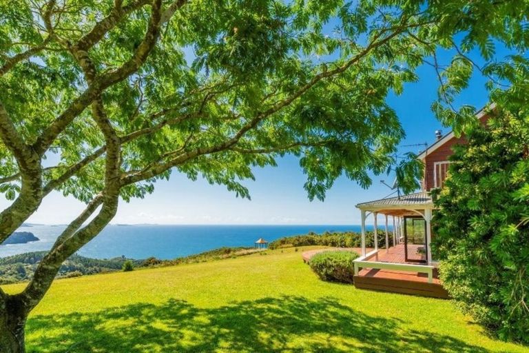 Photo of property in 625 Boat Harbour Road, Whenuakite, Whitianga, 3591