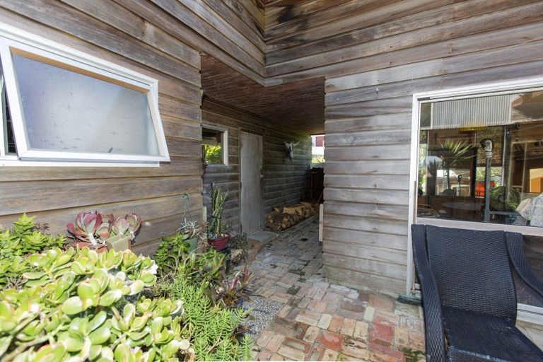 Photo of property in 18 Coates Avenue, Baylys Beach, Dargaville, 0377