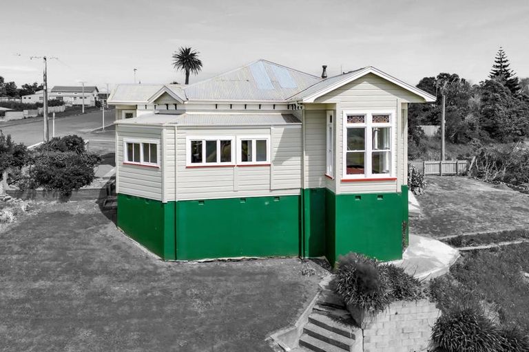 Photo of property in 20 Cambridge Street, Patea, 4520