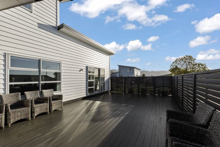 Photo of property in 17 John Burke Drive, Aotea, Porirua, 5024