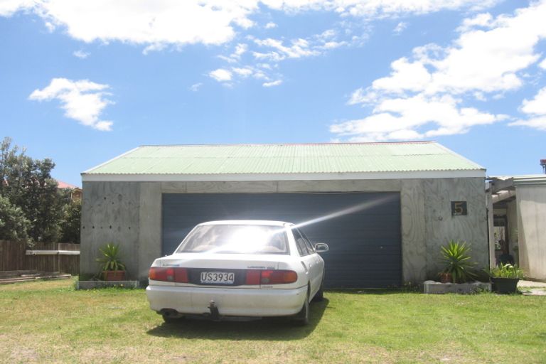 Photo of property in 5 Costello Crescent, Pukehina, Te Puke, 3189