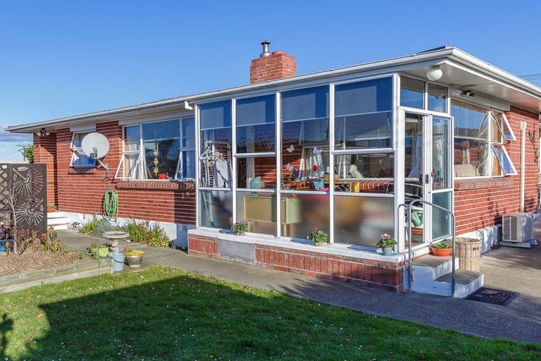 Photo of property in 1 Kennedy Crescent, Waimate, 7924