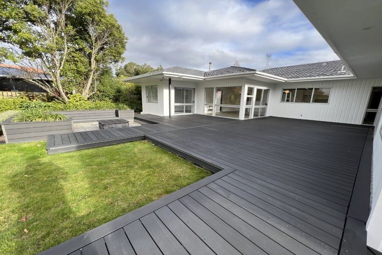 Photo of property in 10 Karina Terrace, Roslyn, Palmerston North, 4414