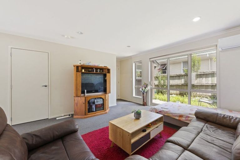 Photo of property in 32 Akeake Lane, Manurewa, Auckland, 2102