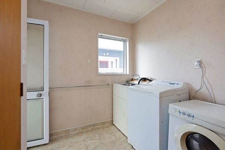 Photo of property in 809a Queen Street East, Parkvale, Hastings, 4122