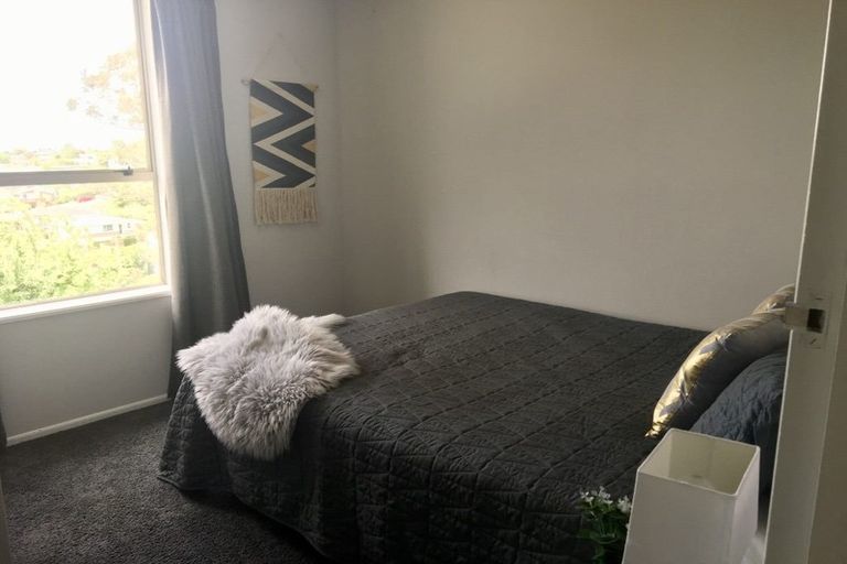 Photo of property in 15 Larkins Street, Helensburgh, Dunedin, 9010