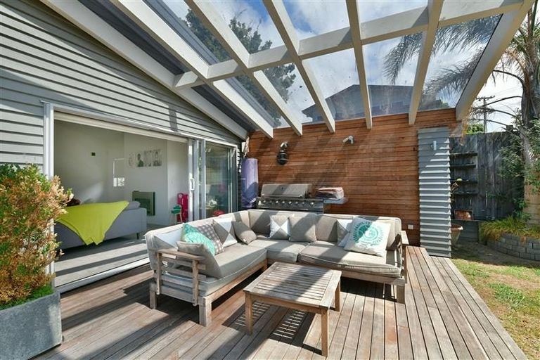 Photo of property in 855 Whangaparaoa Road, Manly, Whangaparaoa, 0930