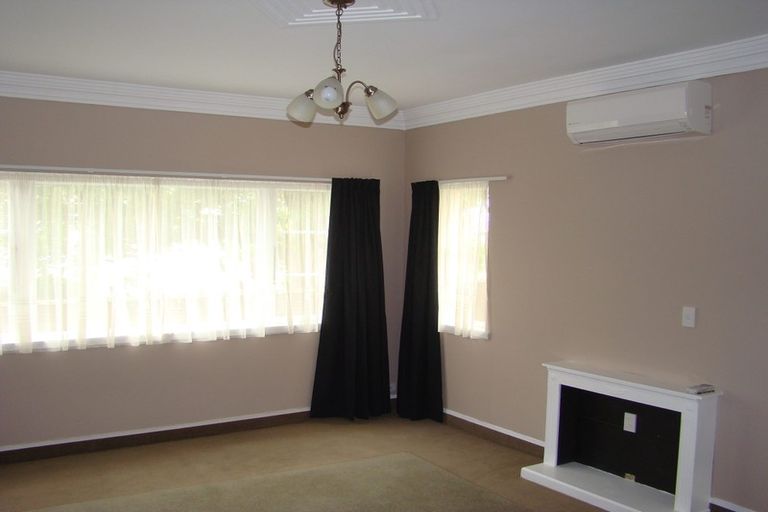 Photo of property in 2/4 Tama Street, Alicetown, Lower Hutt, 5010